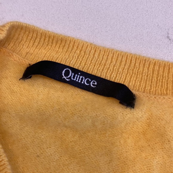Quince Cashmere Mongolian Banana Tropical Yellow Crew Neck FITS LIKE AN XS/S - Picture 5 of 6